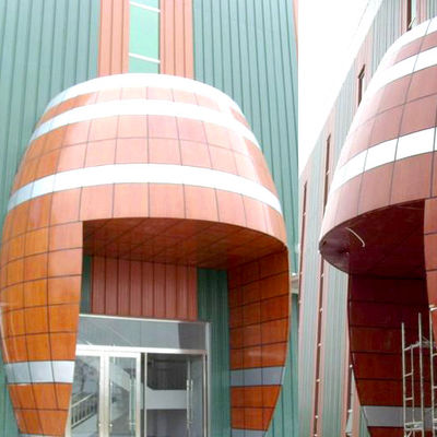 kopen Gebouwgevel bedekt met aluminium bekledingspanelen met aangepaste ontwerpen online manufacture