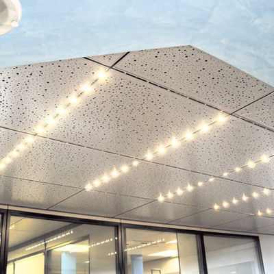 Afmeting Op maat gemaakte aluminium plafondpanelen voor hangplafonddecoratie