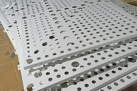 Geperforeerde decoratieve aluminium wandpanelen voor ramen bekleding gevel gordijnwand
