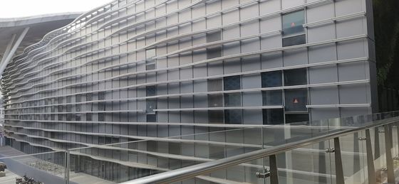Fabrieksprijs Interieur en buiten Architecturale legering gordijnmuur Hout Graan Aluminium veneer