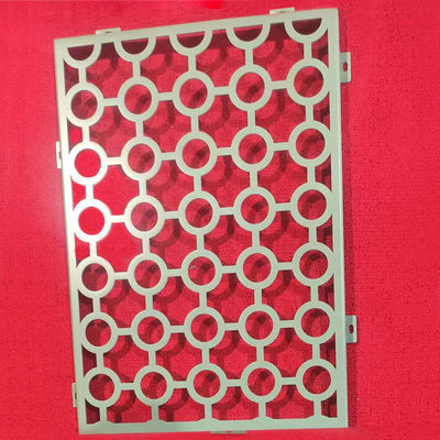 Op maat gemaakt geperforeerd aluminium wandbekleding en gebouw decoratie materiaal