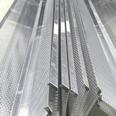 Laser gesneden speciaal ontworpen geperforeerde aluminium platen op maat voor ventilatie gevel scherm decoratie